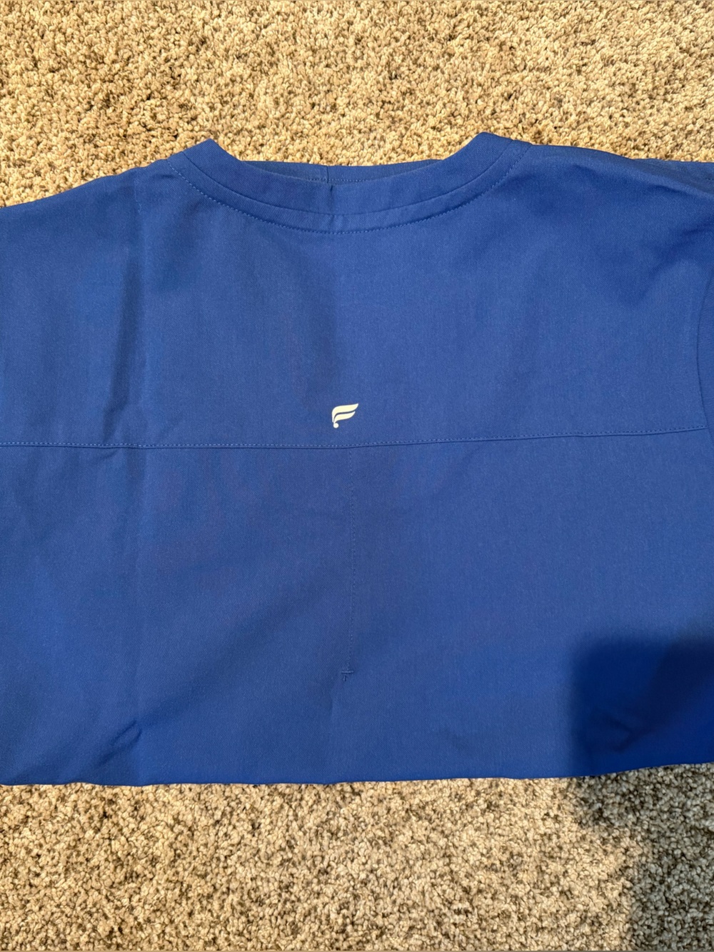 Women’s Fabletics Scrub Set - Picture 2 of 7